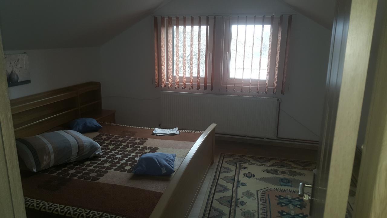 Готель Casa Mirela Турда Екстер'єр фото